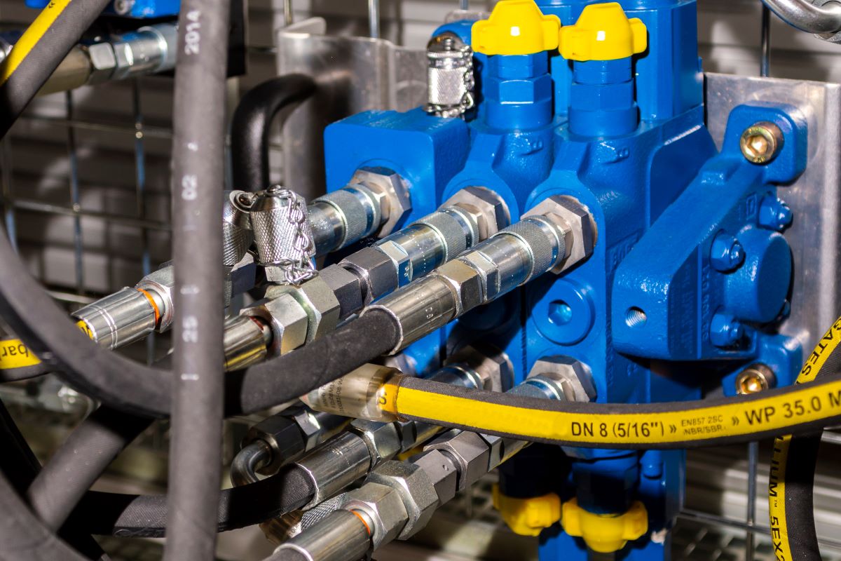 Top tips for improving hydraulic system reliability